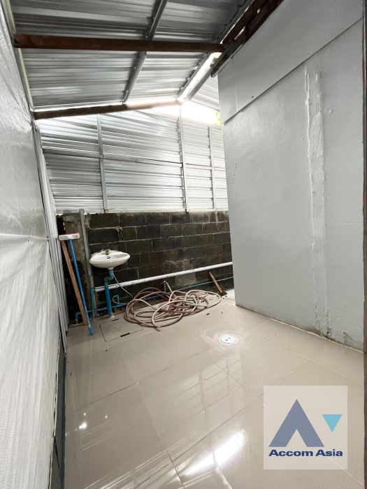 11  Warehouse For Rent in Lat Phrao ,Bangkok  AA35323