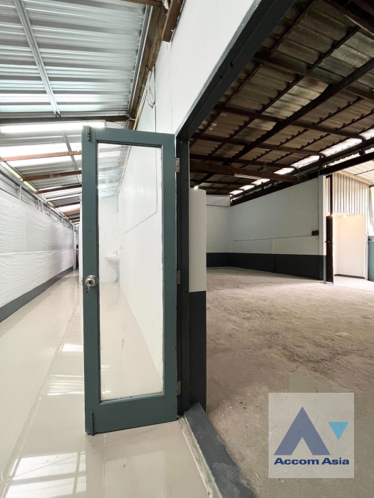 7  Warehouse For Rent in Lat Phrao ,Bangkok  AA35323