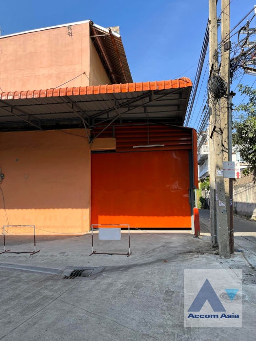 15  Warehouse For Rent in Ratchadaphisek ,Bangkok  AA35324