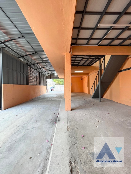  1  Warehouse For Rent in Ratchadaphisek ,Bangkok  AA35324