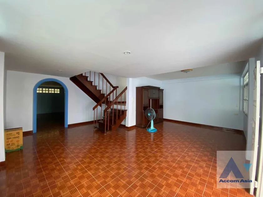 4  3 br House For Rent in Sukhumvit ,Bangkok BTS Punnawithi at Saranchit 2 Village AA35332