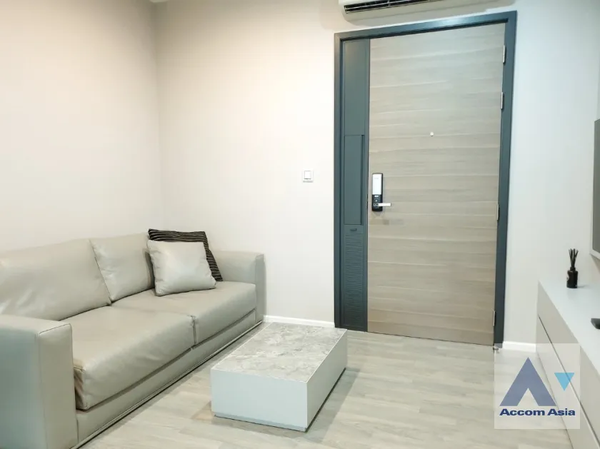  2  1 br Condominium For Sale in Sathorn ,Bangkok BTS Saint Louis at The Room Sathorn St Louis AA35358