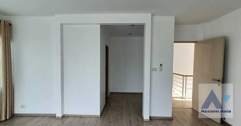 8  3 br House For Rent in Samutprakan ,  at Atoll Maldives Palms AA35362