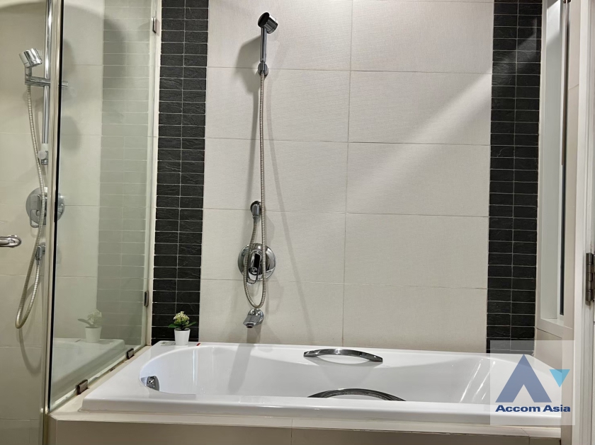 9  1 br Condominium For Sale in Sukhumvit ,Bangkok BTS Thong Lo at The Crest 49 AA35403