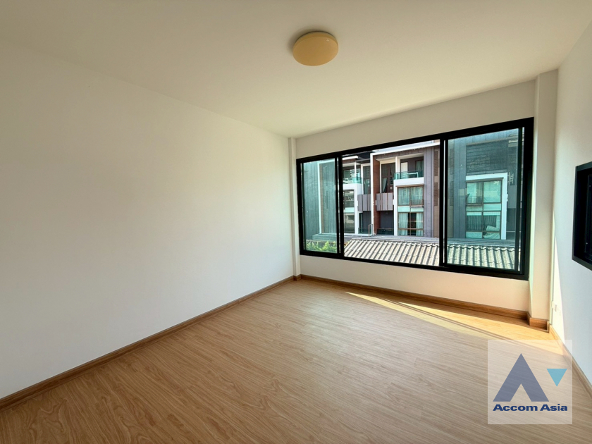 14  3 br House for rent and sale in Sukhumvit ,Bangkok BTS Ekkamai AA35409