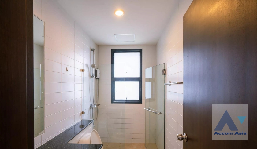 4  1 br Condominium For Rent in Sukhumvit ,Bangkok BTS Phra khanong at Vista Garden Prestige AA35423