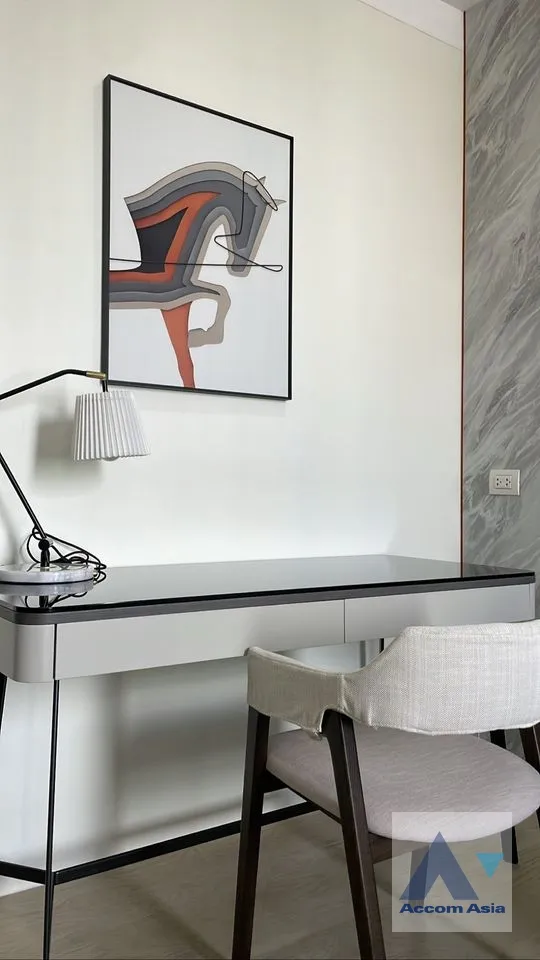 7  2 br Condominium For Rent in Ploenchit ,Bangkok BTS Ploenchit at Noble Ploenchit AA35426