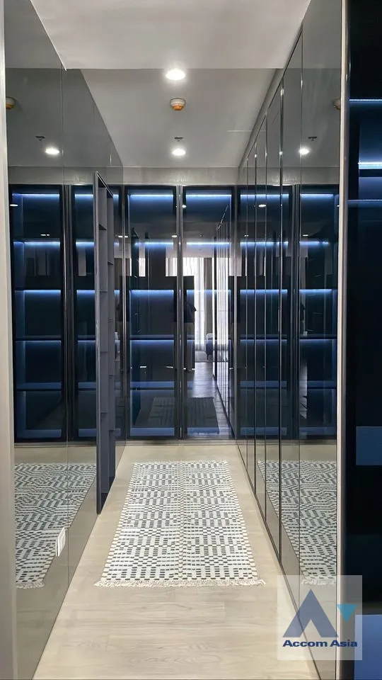 8  2 br Condominium For Rent in Ploenchit ,Bangkok BTS Ploenchit at Noble Ploenchit AA35426