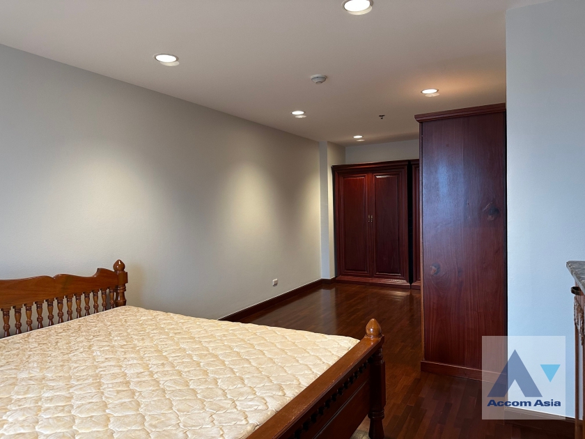 5  3 br Condominium For Rent in Rama 3 ,Bangkok BRT Rama III Bridge at River Heaven AA35438