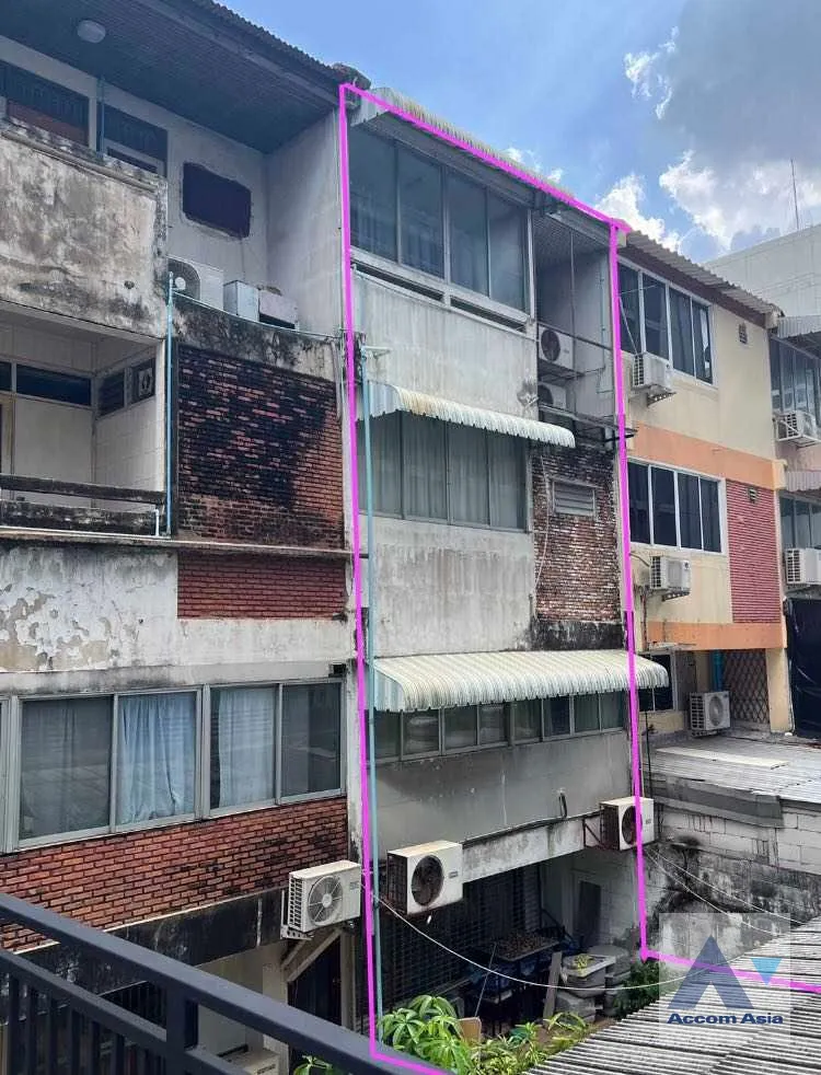 unit Building For Sale in Sukhumvit, Bangkok  near BTS Nana (AA35458)