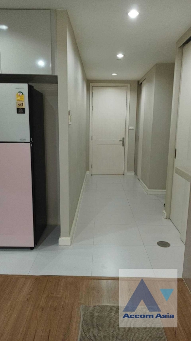 4  2 br Condominium For Sale in Ploenchit ,Bangkok MRT Sam Yan - BTS Sala Daeng at Chamchuri Square Residence AA35462