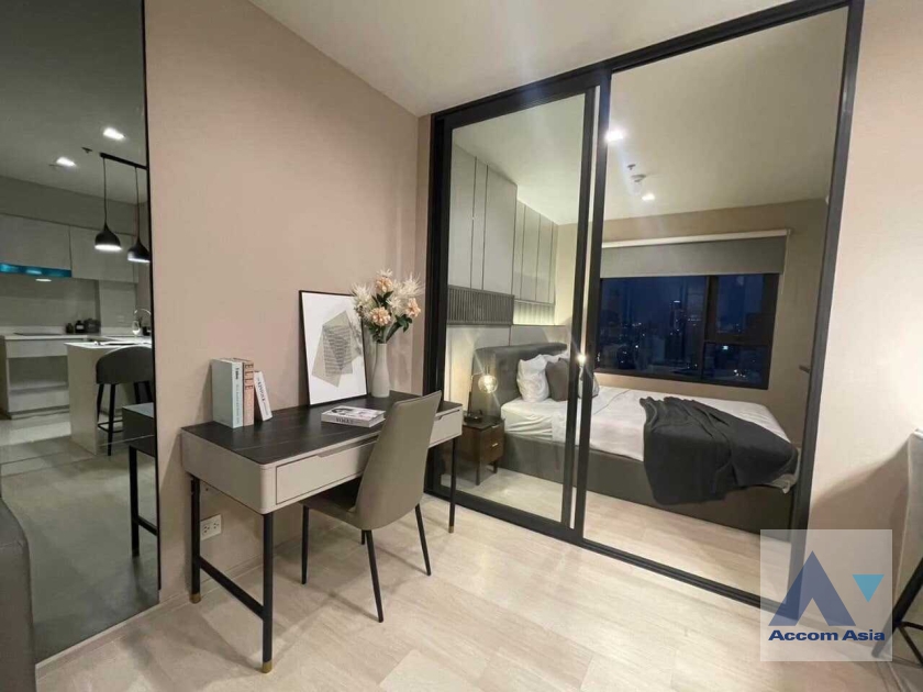 4  1 br Condominium For Rent in Ploenchit ,Bangkok BTS Ploenchit at Life One Wireless AA35467