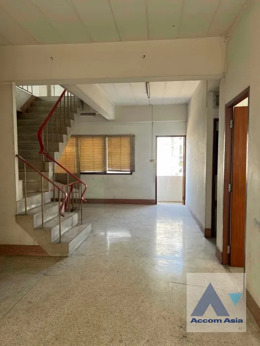7  Building for rent and sale in Bang Na ,Bangkok  AA35479
