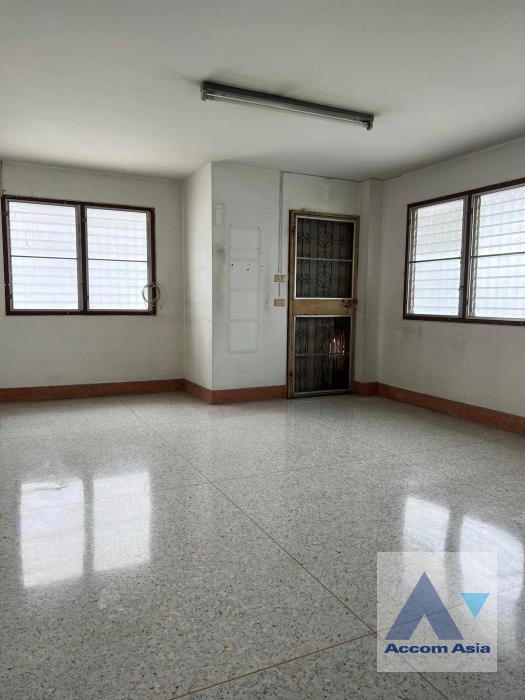 9  Building for rent and sale in Bang Na ,Bangkok  AA35479