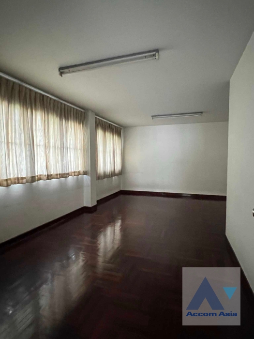 11  Building for rent and sale in Bang Na ,Bangkok  AA35479