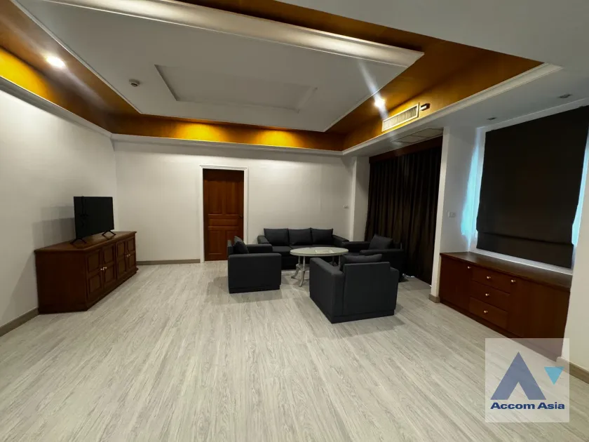 unitContemporary apartment with soft tones in Sukhumvit (AA35504)