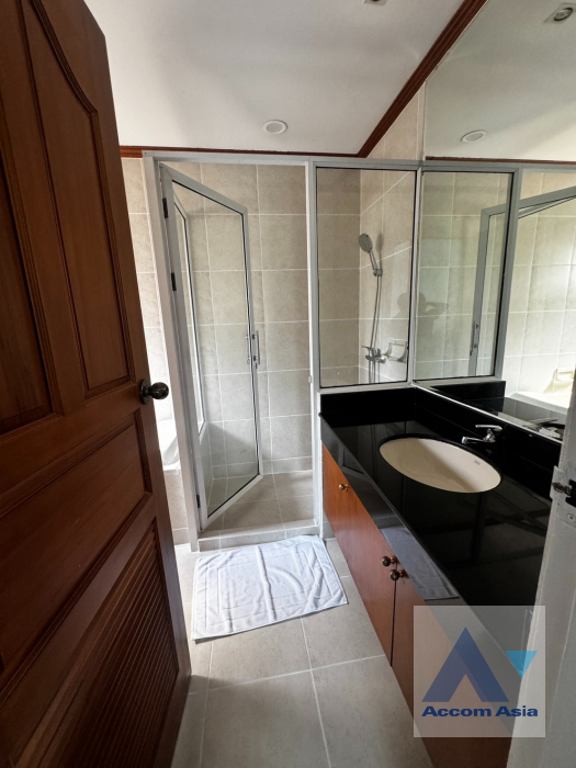 7  3 br Apartment For Rent in Sukhumvit ,Bangkok BTS Nana at Comfortable and Fully Furnished Apartment near BTS AA35504