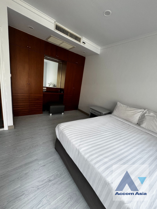 13  3 br Apartment For Rent in Sukhumvit ,Bangkok BTS Nana at Comfortable and Fully Furnished Apartment near BTS AA35504