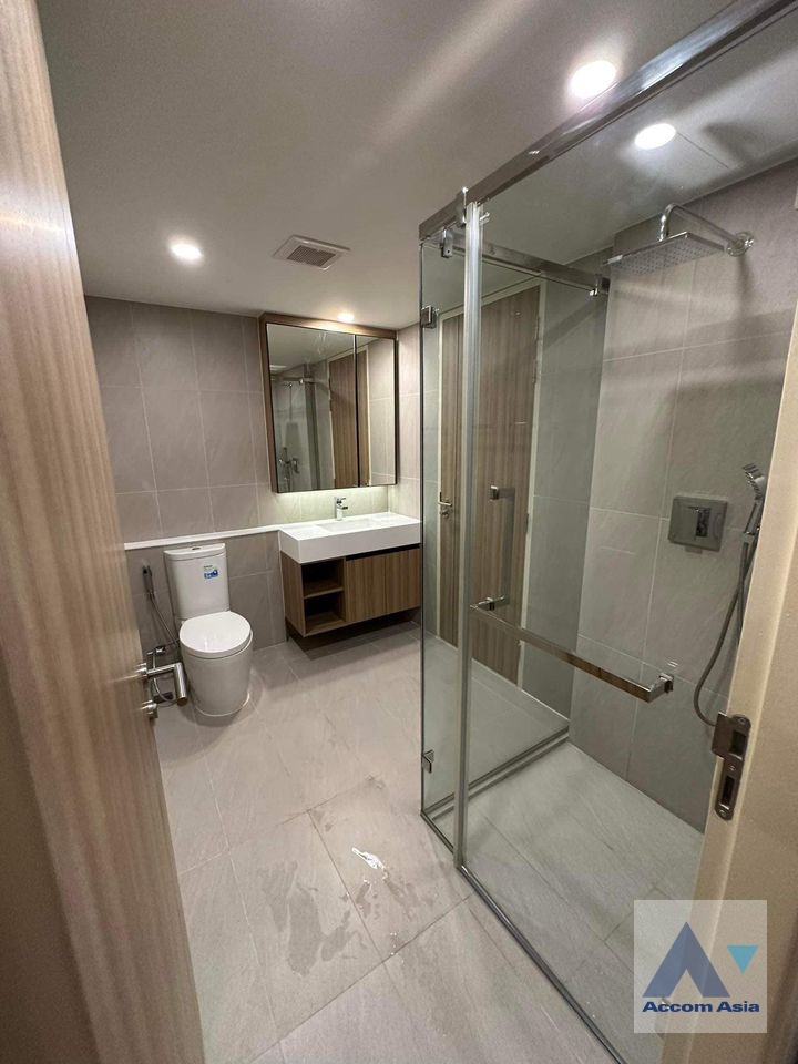 7  2 br Condominium For Rent in Ploenchit ,Bangkok BTS Chitlom at Na Vara Residence AA35512