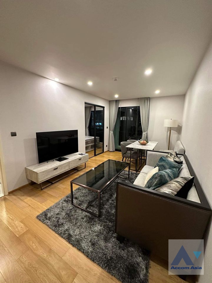  1  2 br Condominium For Rent in Ploenchit ,Bangkok BTS Chitlom at Na Vara Residence AA35512