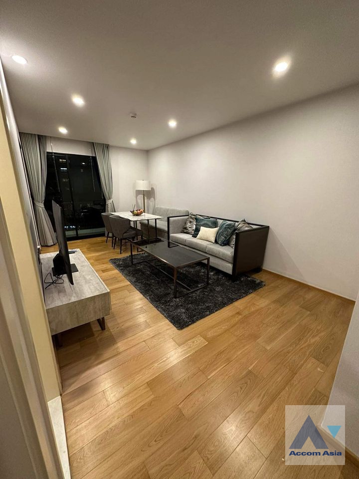  2  2 br Condominium For Rent in Ploenchit ,Bangkok BTS Chitlom at Na Vara Residence AA35512