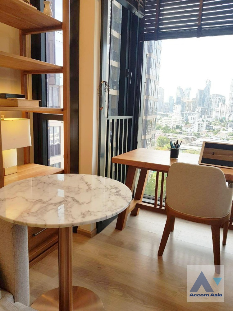 4  1 br Condominium For Sale in Sukhumvit ,Bangkok BTS Thong Lo at OKA HAUS Sukhumvit 36 AA35516