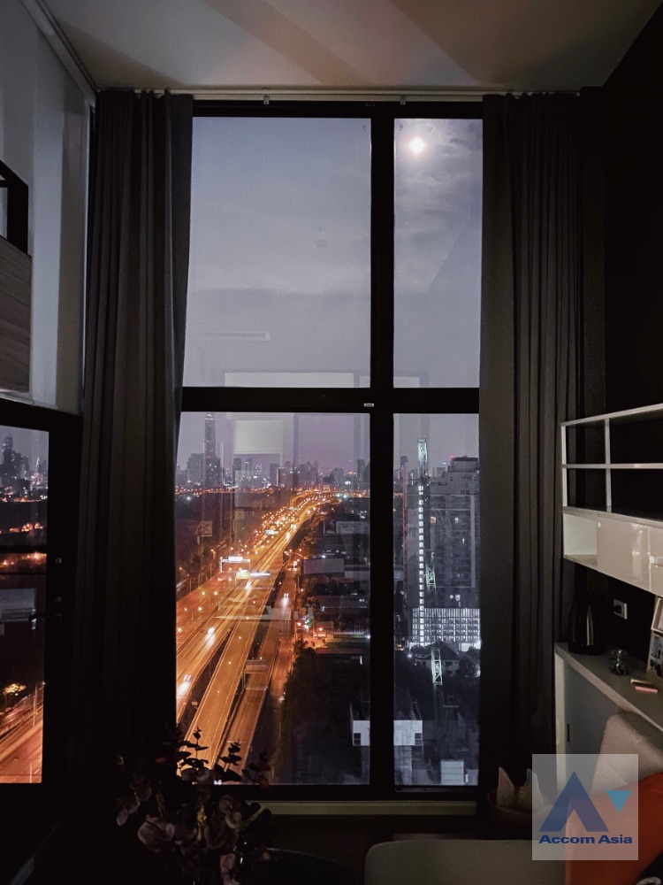 5  1 br Condominium For Sale in Phaholyothin ,Bangkok ARL Makkasan - MRT Rama 9 at Chewathai Residence Asoke AA35553