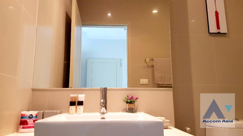 8  1 br Condominium For Sale in Sukhumvit ,Bangkok BTS Ekkamai at Noble Reveal AA35566