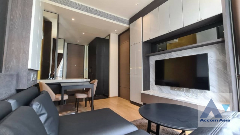 6  1 br Condominium For Rent in Ploenchit ,Bangkok BTS Chitlom at 28 Chidlom AA35577