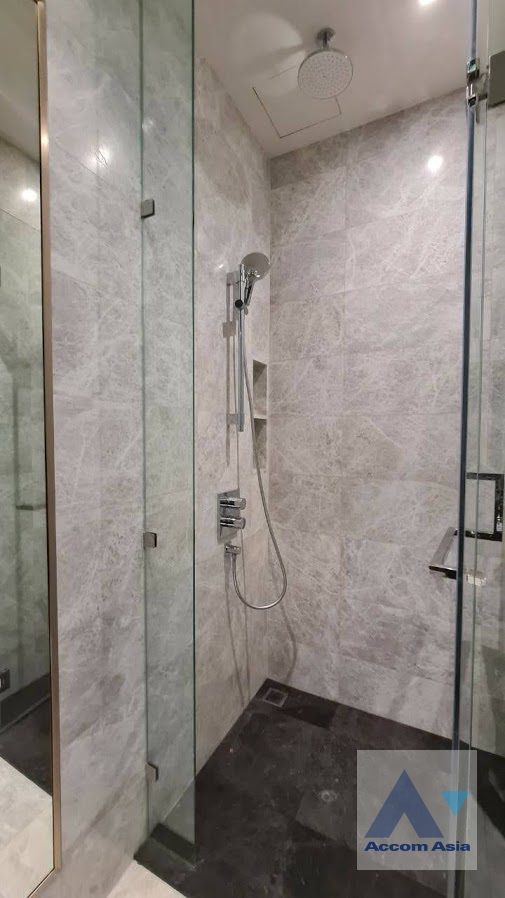 10  1 br Condominium For Rent in Ploenchit ,Bangkok BTS Chitlom at 28 Chidlom AA35577