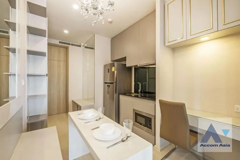 unit 1 Bedroom  Condominium For Rent & Sale in Ploenchit, Bangkok  near BTS Ploenchit (AA35580)