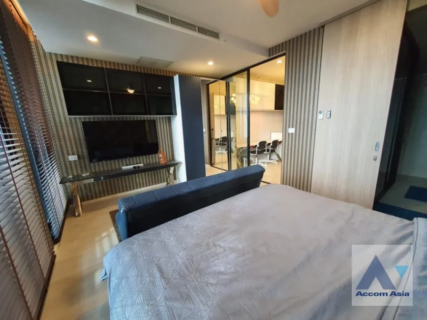unit 1 Bedroom  Condominium For Rent & Sale in Ploenchit, Bangkok  near BTS Ploenchit (AA35602)