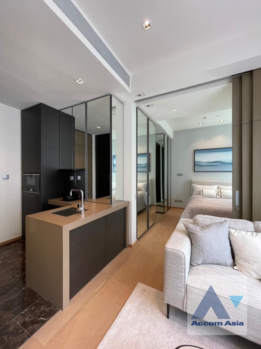 6  1 br Condominium for rent and sale in Ploenchit ,Bangkok BTS Chitlom at 28 Chidlom AA35613