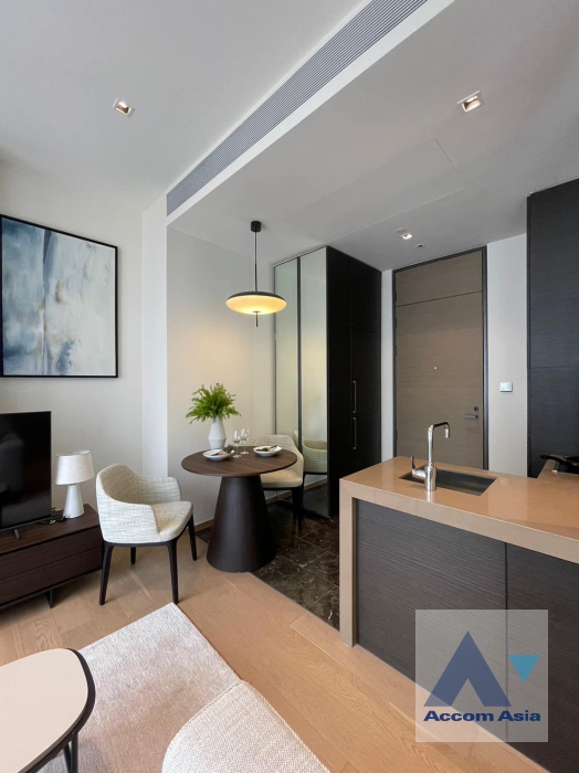 5  1 br Condominium for rent and sale in Ploenchit ,Bangkok BTS Chitlom at 28 Chidlom AA35613