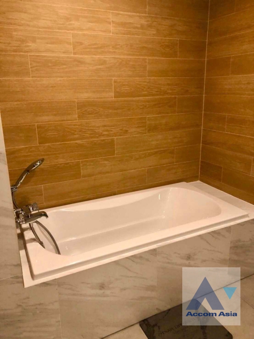 4  1 br Condominium for rent and sale in Sukhumvit ,Bangkok BTS Ekkamai at Taka Haus Ekkamai 12 AA35616