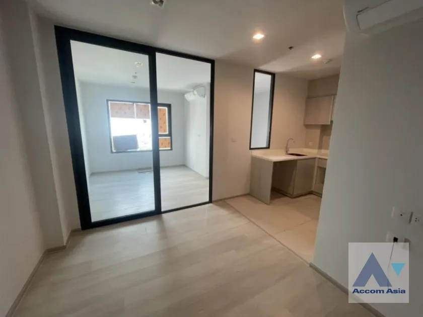 Life One Wireless Condominium  1 Bedroom for Sale BTS Ploenchit in Ploenchit Bangkok