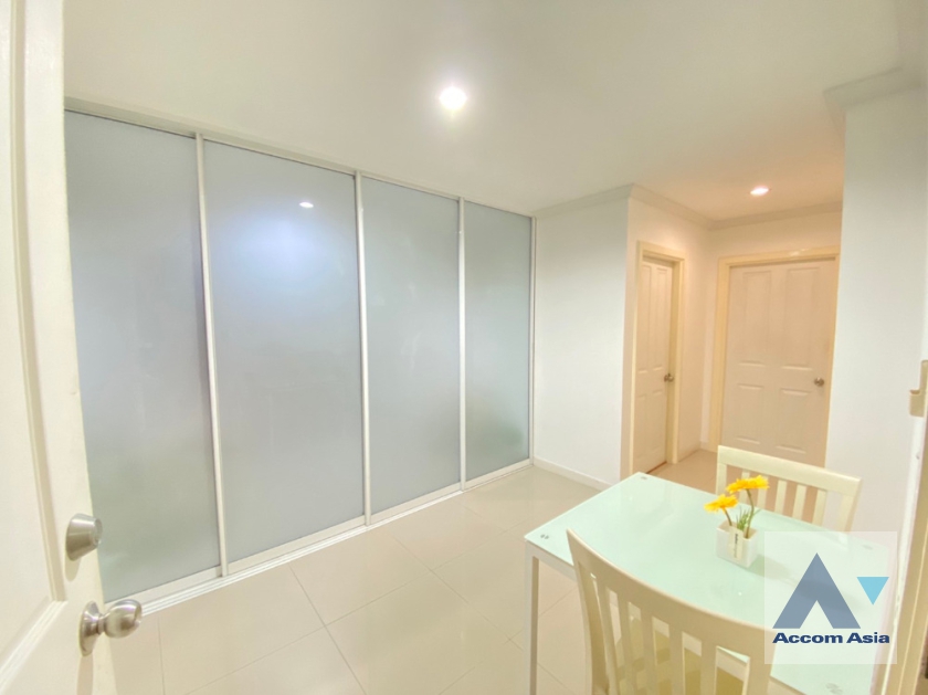 9  2 br Condominium For Sale in Ratchadaphisek ,Bangkok MRT Rama 9 - MRT Phetchaburi at Lumpini Place Rama 9-Ratchada  AA35621