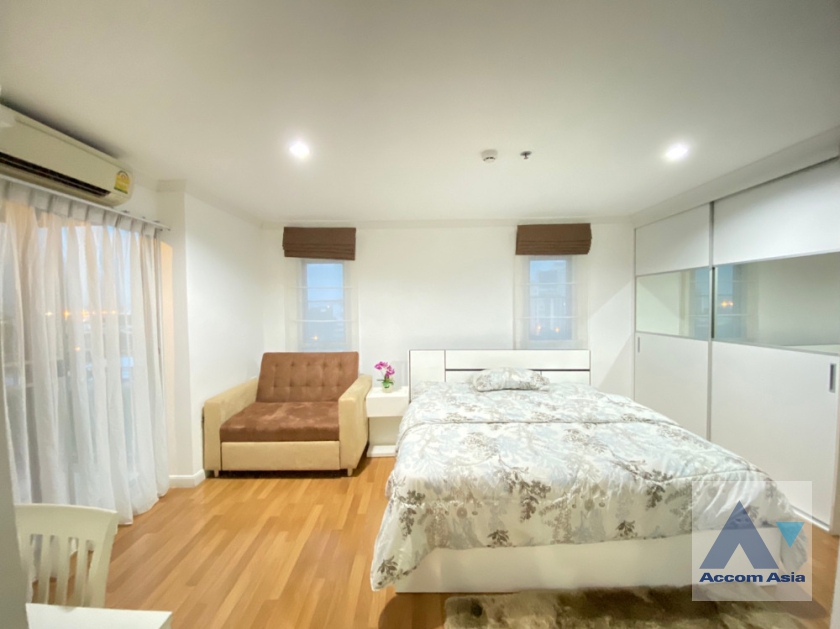 5  2 br Condominium For Sale in Ratchadaphisek ,Bangkok MRT Rama 9 - MRT Phetchaburi at Lumpini Place Rama 9-Ratchada  AA35621