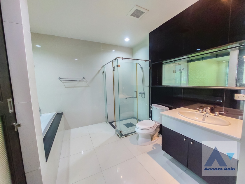8  1 br Condominium For Sale in Ploenchit ,Bangkok BTS Chitlom at The Address Chidlom AA35640