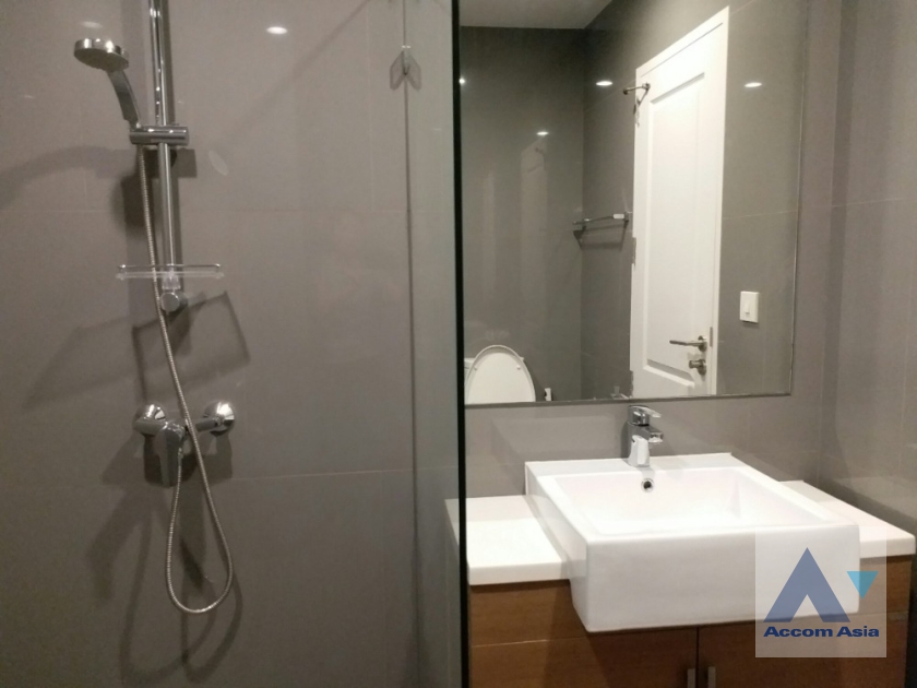 5  1 br Condominium For Sale in Silom ,Bangkok BTS Surasak at Noble Revo Silom AA35650