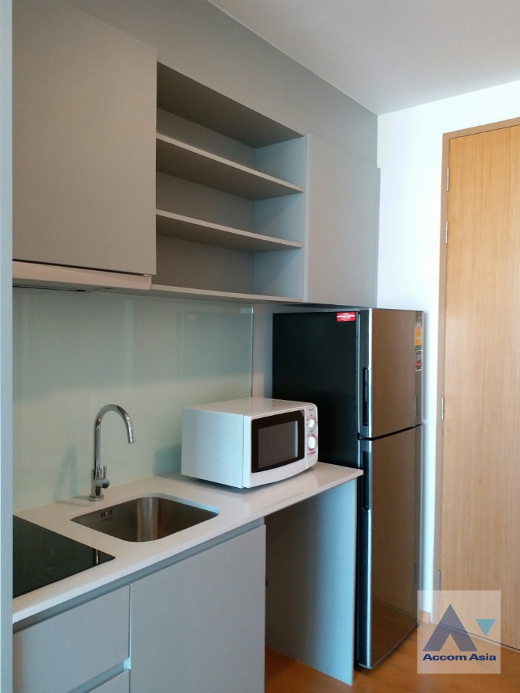  1  1 br Condominium For Sale in Silom ,Bangkok BTS Surasak at Noble Revo Silom AA35650
