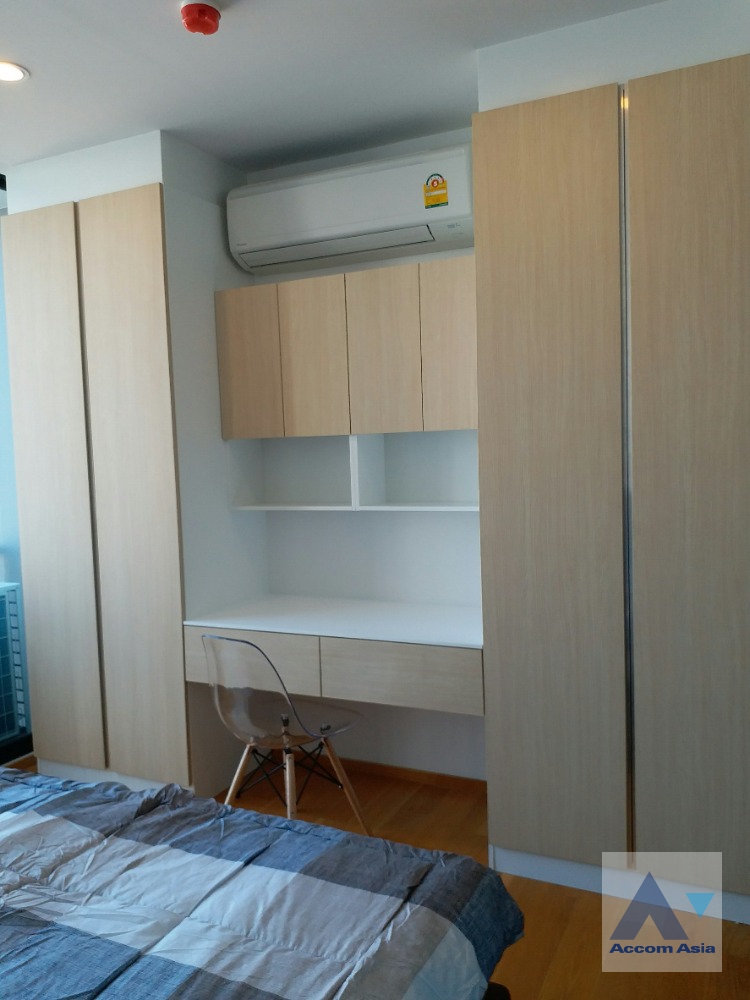 4  1 br Condominium For Sale in Silom ,Bangkok BTS Surasak at Noble Revo Silom AA35650