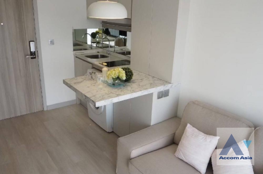  1  1 br Condominium for rent and sale in Sathorn ,Bangkok BTS Chong Nonsi at Knightsbridge Prime Sathorn Condominium AA35653