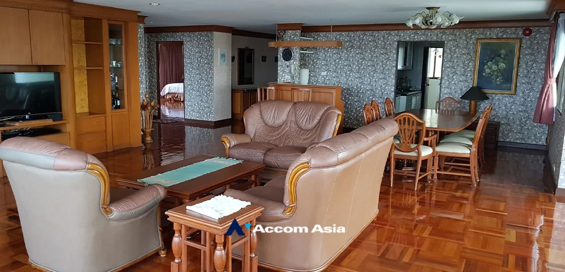 Pet friendly |  The Habitat Condominium  3 Bedroom for Rent BTS Thong Lo in Sukhumvit Bangkok
