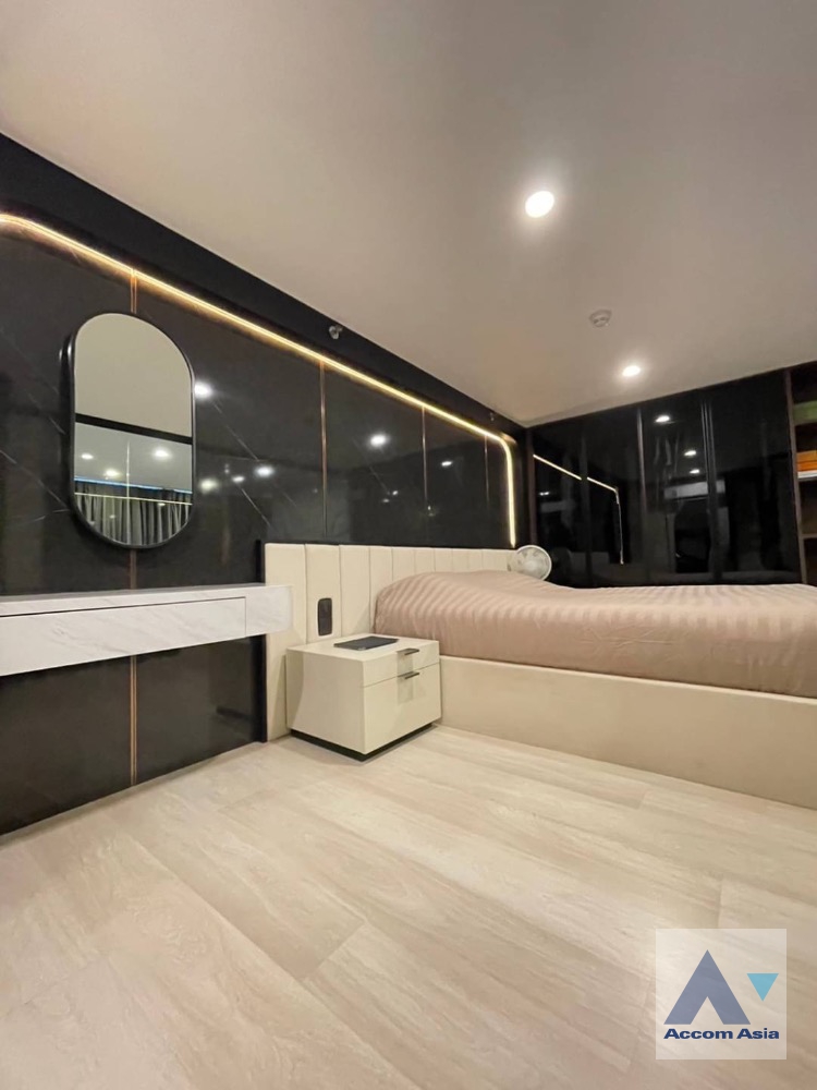 5  1 br Condominium For Sale in Sathorn ,Bangkok BTS Chong Nonsi at Knightsbridge Prime Sathorn Condominium AA35658