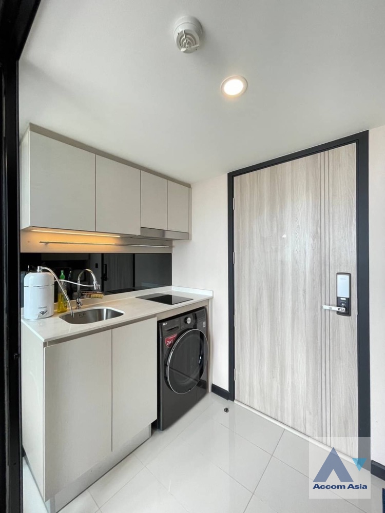 8  1 br Condominium For Sale in Sathorn ,Bangkok BTS Chong Nonsi at Knightsbridge Prime Sathorn Condominium AA35658