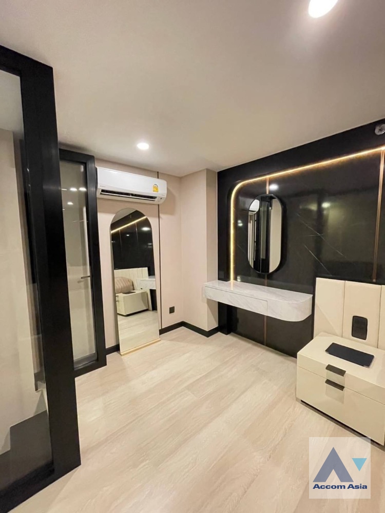 4  1 br Condominium For Sale in Sathorn ,Bangkok BTS Chong Nonsi at Knightsbridge Prime Sathorn Condominium AA35658