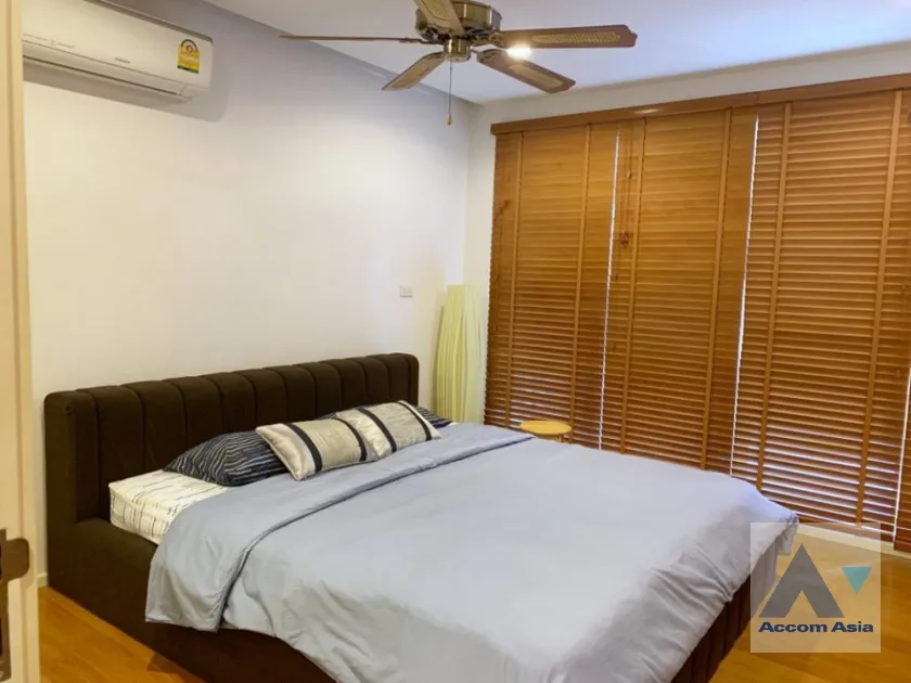 5  1 br Condominium For Sale in Sukhumvit ,Bangkok BTS Asok at 15 Sukhumvit Residences AA35665