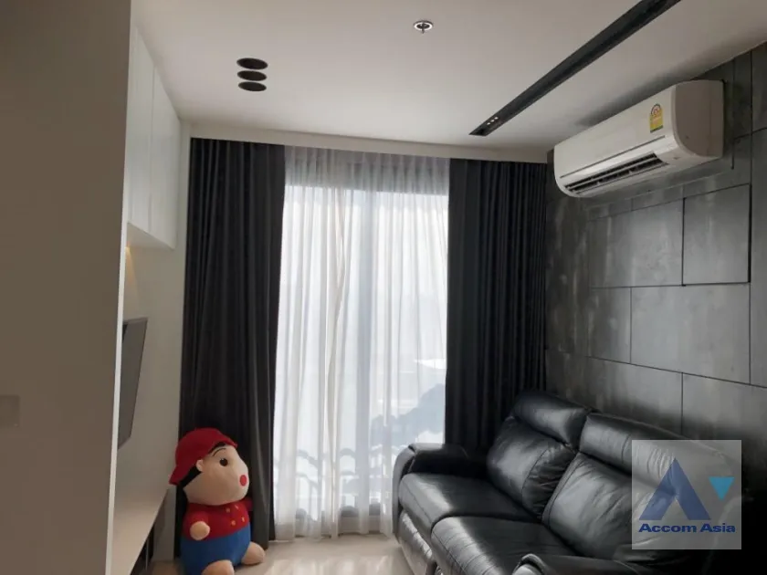 Rhythm Sukhumvit 42 Condominium  1 Bedroom for Sale BTS Ekkamai in Sukhumvit Bangkok