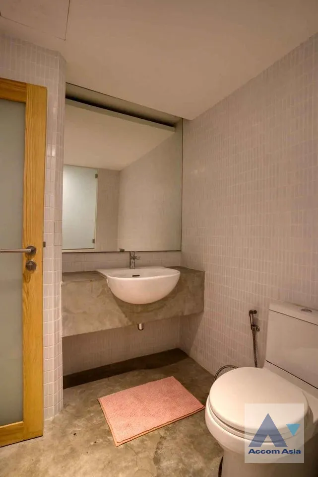 12  2 br Condominium For Rent in Sukhumvit ,Bangkok MRT Sukhumvit - BTS Asok at Lake Avenue AA35673